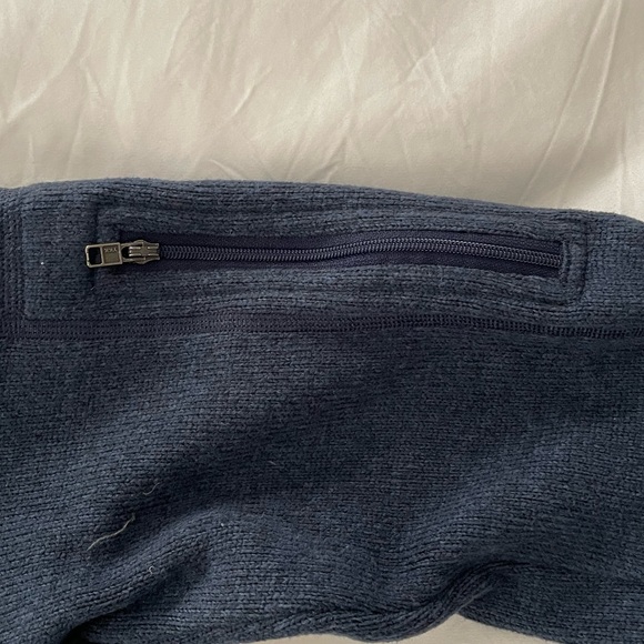 Patagonia half zip fleece - Picture 4 of 8